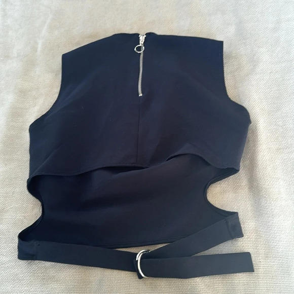 Zara black size medium crop tank top vest cutout with adjustable back strap - Picture 4 of 6